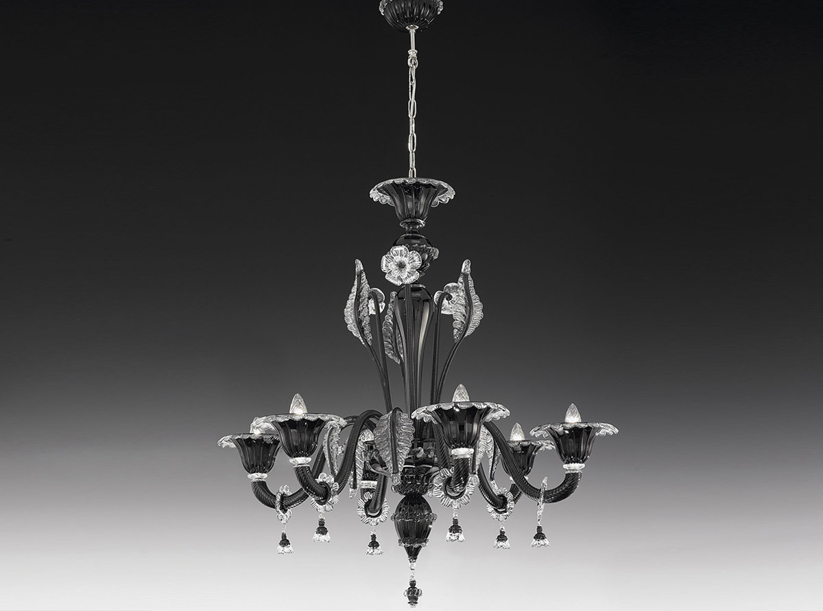 28010_6-traditional-venetian-chandeliers