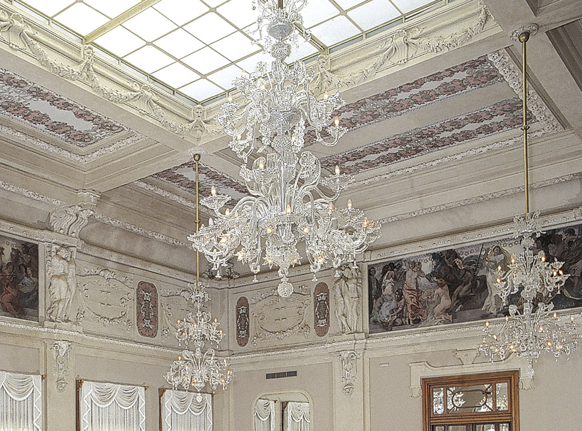 C-Forte7_42-traditional-venetian-chandeliers