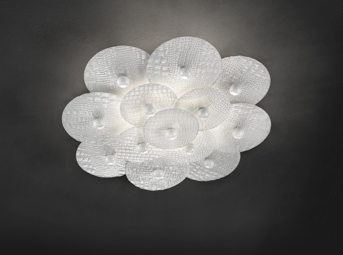 glass-light-sculptures-habitat-creative-round-37001_D